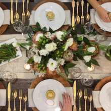 Premium Cutlery Set 24 Pcs with Oval Shaped Stand  (Golden / 24 pcs set)